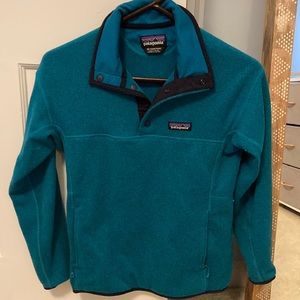 Patagonia green pullover